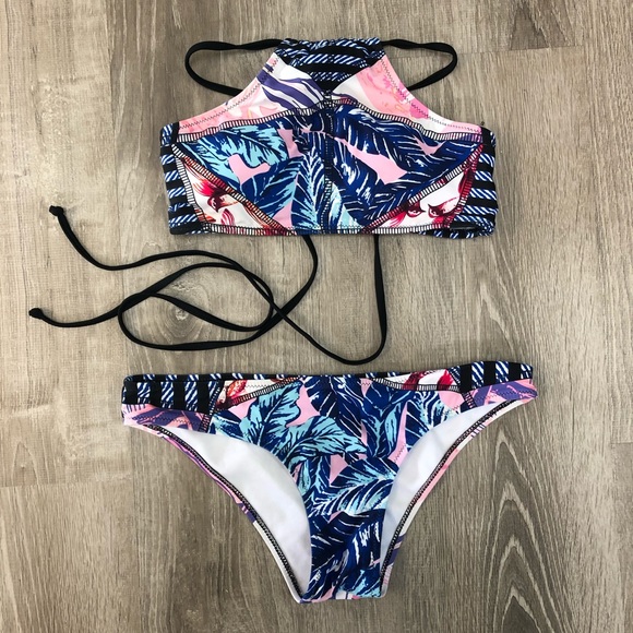 Cupshe Other - CupShe Pink, Blue and White Patterned bikini